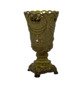 مبخرة معدن كبير