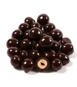chocolate coated huzelnuts dark