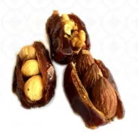 تمر محشي بالمكسرات فلت